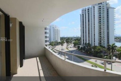 Condominio en venta en Miami Beach, Florida, 2 dormitorios, 98.85 m2 № 28971 - foto 1