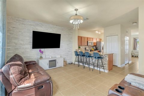 Townhouse in Homestead, Florida 3 bedrooms, 123.1 sq.m. № 1387920 - photo 13