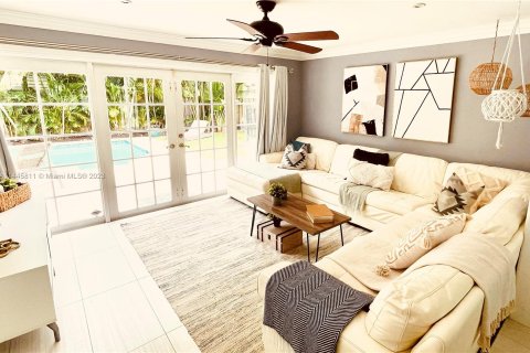Villa ou maison à vendre à Wilton Manors, Floride: 3 chambres, 133.78 m2 № 696249 - photo 11