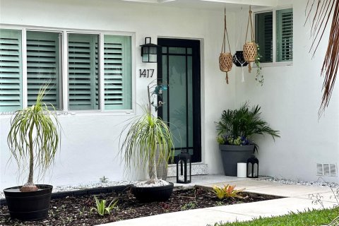 Villa ou maison à vendre à Wilton Manors, Floride: 3 chambres, 133.78 m2 № 696249 - photo 10