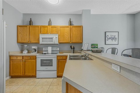 Touwnhouse à vendre à Kissimmee, Floride: 3 chambres, 119.47 m2 № 1340162 - photo 11