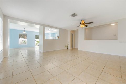 Casa en venta en Kissimmee, Florida, 3 dormitorios, 155.24 m2 № 1340163 - foto 7