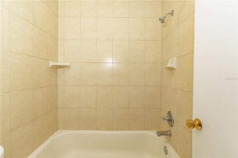 Townhouse in Tampa, Florida 2 bedrooms, 110.37 sq.m. № 1340161 - photo 24