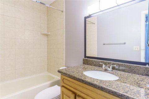 Townhouse in Tampa, Florida 2 bedrooms, 110.37 sq.m. № 1340161 - photo 28