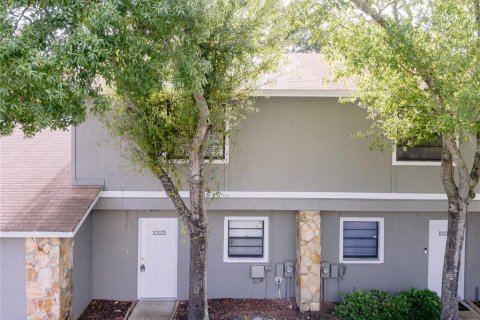 Townhouse in Tampa, Florida 2 bedrooms, 110.37 sq.m. № 1340161 - photo 2