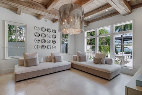 Casa en venta en Miami Beach, Florida, 6 dormitorios, 517.47 m2 № 741312 - foto 26