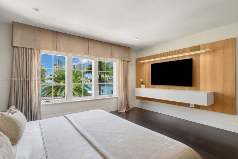 Casa en venta en Miami Beach, Florida, 6 dormitorios, 517.47 m2 № 741312 - foto 29