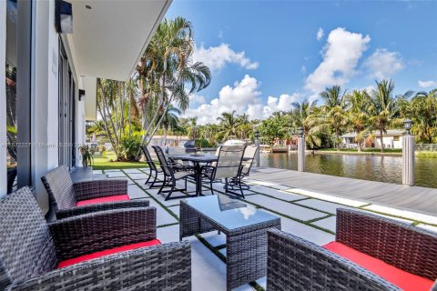 Villa ou maison à vendre à Hollywood, Floride: 4 chambres, 180.23 m2 № 1145282 - photo 29