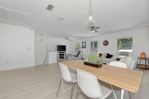 Casa en alquiler en Sarasota, Florida, 3 dormitorios, 209.87 m2 № 803744 - foto 11