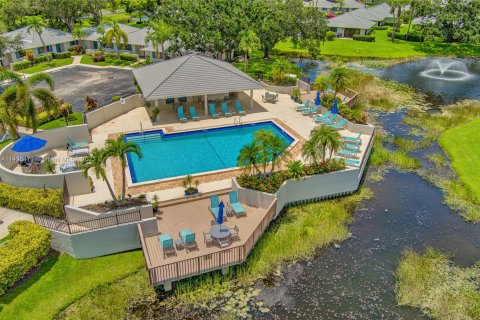 Casa en venta en Palm Beach Gardens, Florida, 2 dormitorios, 105.44 m2 № 647745 - foto 4