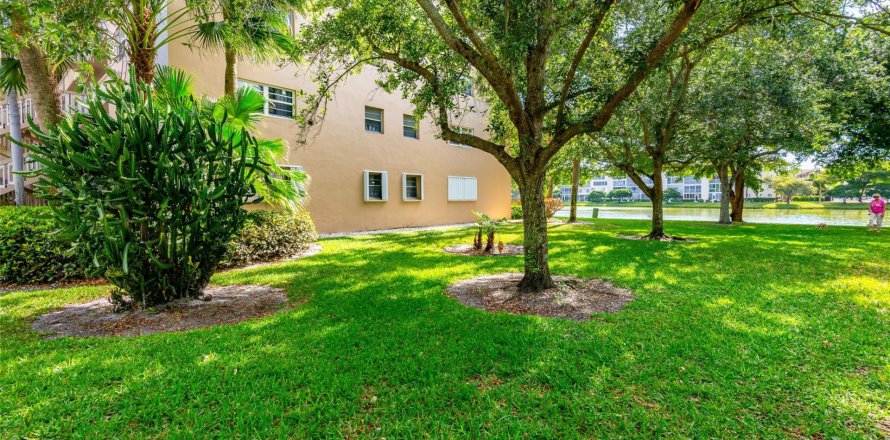 Condominio en Coconut Creek, Florida, 2 dormitorios  № 1128981