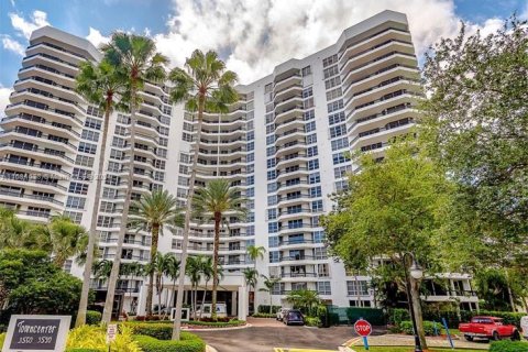 Condo in Aventura, Florida, 2 bedrooms  № 1421737 - photo 27