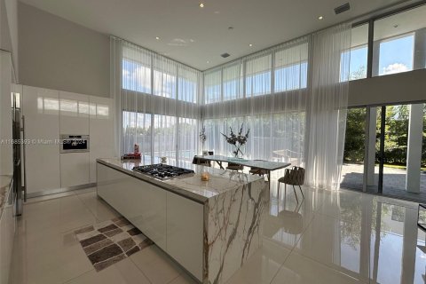 Villa ou maison à vendre à Weston, Floride: 4 chambres, 319.31 m2 № 1421735 - photo 5