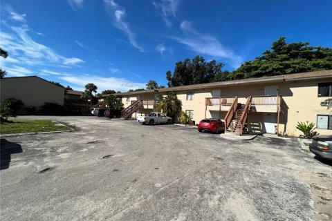 Купить коммерческую недвижимость в Форт Майерс, Флорида № 233611 - фото 2
