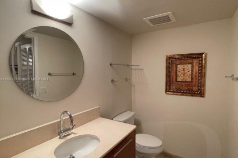 Condo in Sunrise, Florida, 1 bedroom  № 1292881 - photo 19