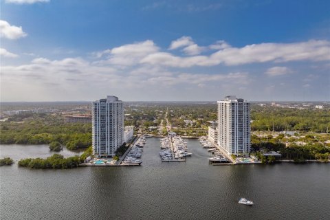 Condo in Aventura, Florida, 4 bedrooms  № 984373 - photo 6