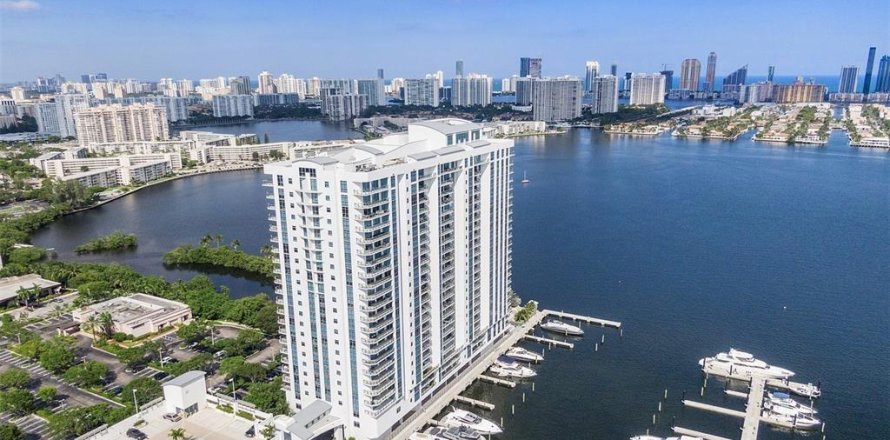 Condo in Aventura, Florida, 4 bedrooms  № 984373