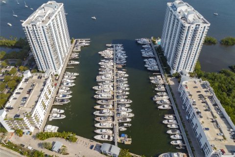 Condo in Aventura, Florida, 4 bedrooms  № 984373 - photo 8