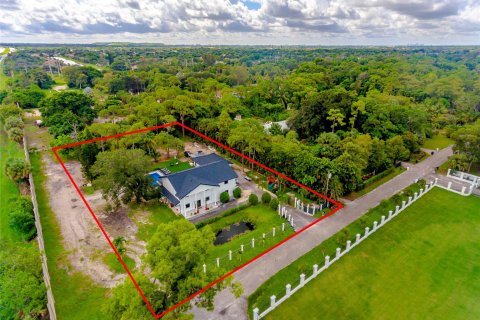 Villa ou maison à vendre à Parkland, Floride: 5 chambres, 388.33 m2 № 984289 - photo 6
