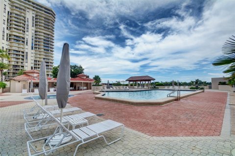 Condo in Aventura, Florida, 3 bedrooms  № 1423903 - photo 4