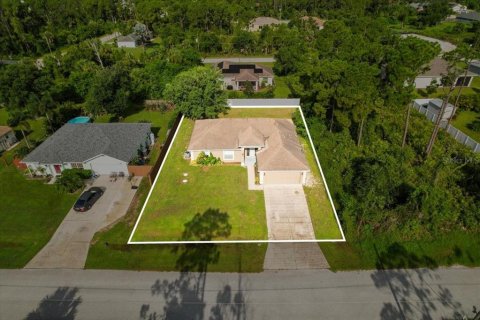 Villa ou maison à vendre à North Port, Floride: 3 chambres, 161 m2 № 1300407 - photo 5