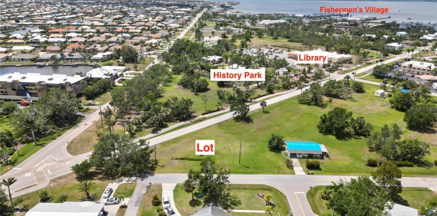 Terreno en Punta Gorda, Florida № 429098