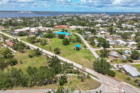 Terreno en venta en Punta Gorda, Florida № 429098 - foto 14