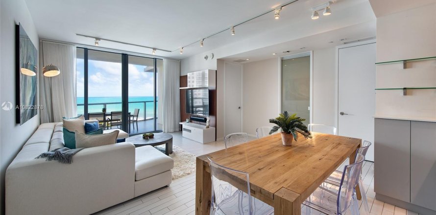 Condo in Miami Beach, Florida, 3 bedrooms  № 25844