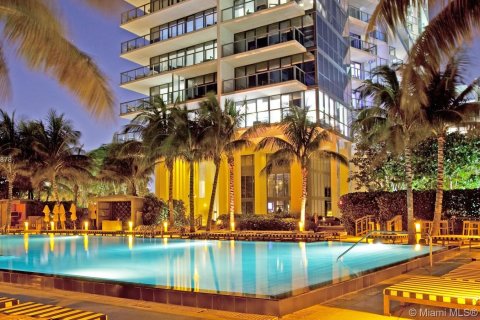 Condominio en alquiler en Miami Beach, Florida, 3 dormitorios, 141.12 m2 № 25844 - foto 13