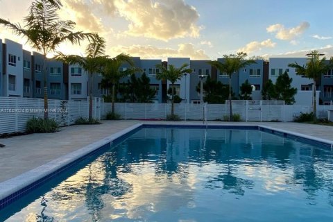 Copropriété à vendre à Miami, Floride: 2 chambres, 129.32 m2 № 1333442 - photo 1