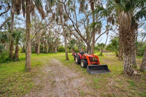 House in Punta Gorda, Florida 2 bedrooms, 119.75 sq.m. № 907414 - photo 9