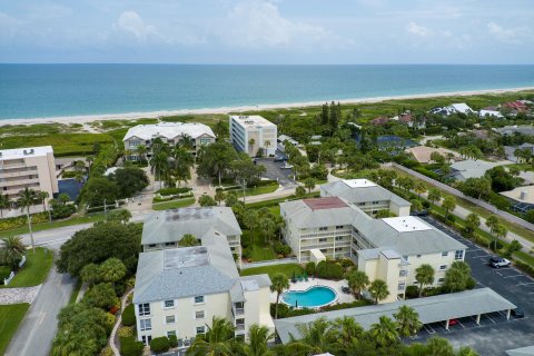 Condominio en venta en Vero Beach, Florida, 1 dormitorio, 74.32 m2 № 640333 - foto 16