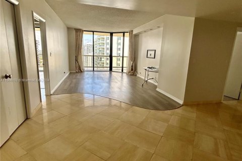 Condominio en venta en Aventura, Florida, 2 dormitorios, 135.64 m2 № 1132167 - foto 2