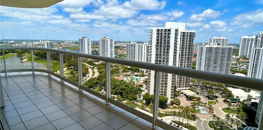 Condo à Aventura, Floride, 2 chambres  № 1132167