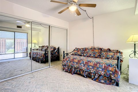 Touwnhouse à vendre à New Smyrna Beach, Floride: 3 chambres, 161.28 m2 № 829389 - photo 10