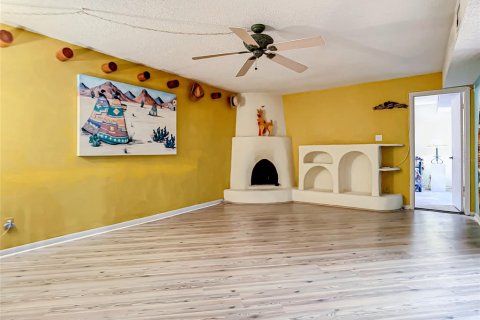 Touwnhouse à vendre à New Smyrna Beach, Floride: 3 chambres, 161.28 m2 № 829389 - photo 9