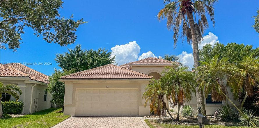 Villa ou maison à Weston, Floride 4 chambres, 192.59 m2 № 1295106