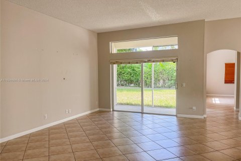 Casa en venta en Weston, Florida, 4 dormitorios, 192.59 m2 № 1295106 - foto 16