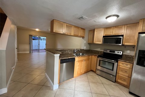 Townhouse in Pompano Beach, Florida 2 bedrooms, 93.65 sq.m. № 1152086 - photo 30