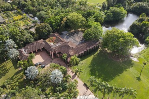 Villa ou maison à vendre à Davie, Floride: 5 chambres, 959.87 m2 № 1092098 - photo 18