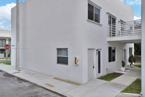 Townhouse in Homestead, Florida 3 bedrooms, 148.64 sq.m. № 1353820 - photo 27