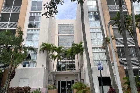 Condominio en venta en Doral, Florida, 2 dormitorios, 114.27 m2 № 976218 - foto 2
