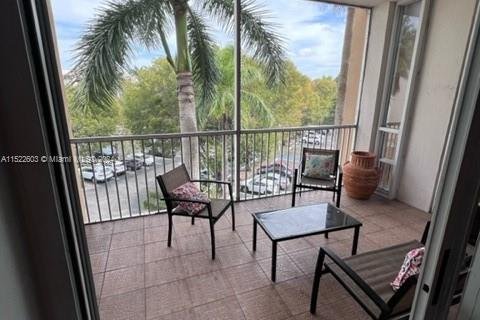 Condominio en venta en Doral, Florida, 2 dormitorios, 114.27 m2 № 976218 - foto 5