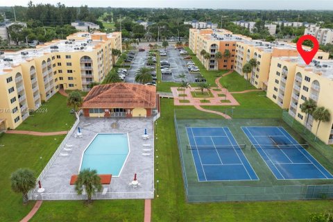 Condo in Hialeah, Florida, 1 bedroom  № 1394389 - photo 23