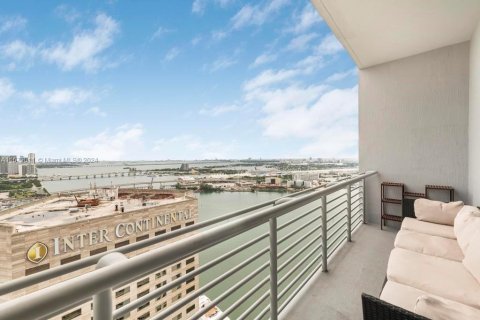 Condominio en venta en Miami, Florida, 1 dormitorio, 78.6 m2 № 1394388 - foto 1