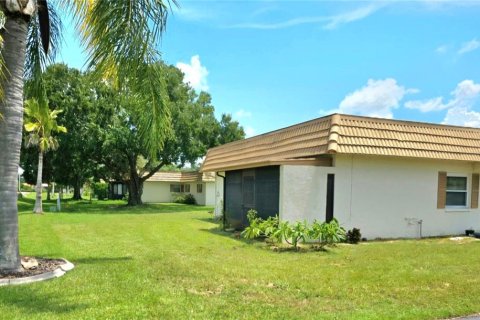 Villa ou maison à vendre à New Port Richey, Floride: 2 chambres, 82.78 m2 № 1337432 - photo 11