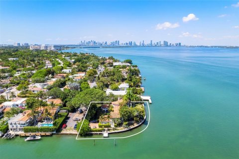 Купить земельный участок в Майами-Бич, Флорида № 942547 - фото 30