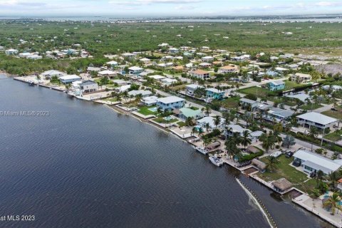 Villa ou maison à vendre à Big Pine Key, Floride: 3 chambres, 167.6 m2 № 650004 - photo 5