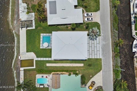 Casa en venta en Big Pine Key, Florida, 3 dormitorios, 167.6 m2 № 650004 - foto 4