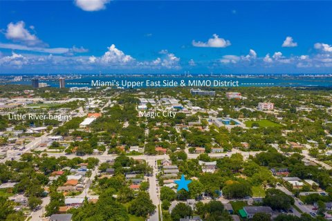 Commercial property in Miami, Florida 184.13 sq.m. № 1409104 - photo 7